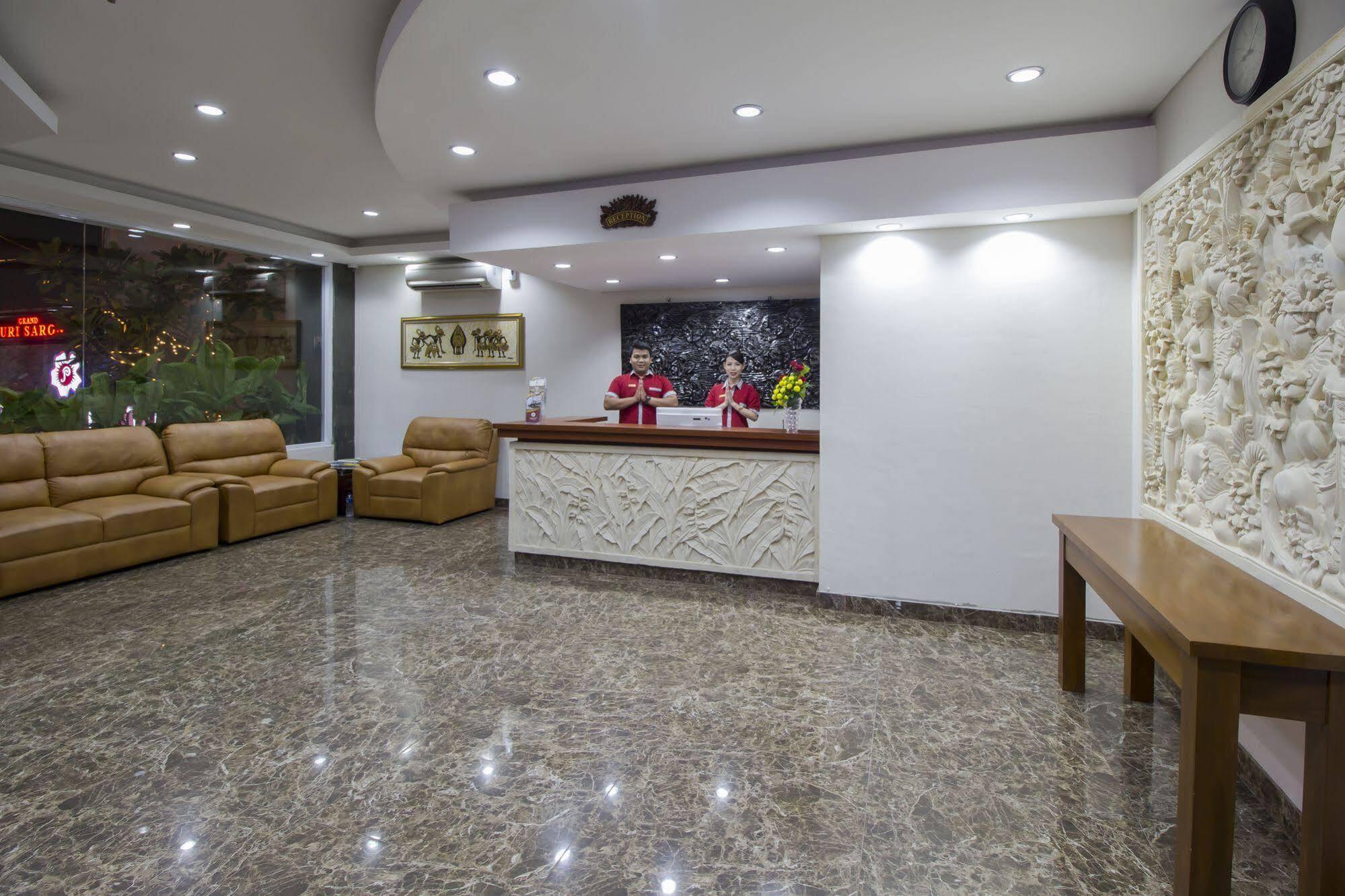 Grand Puri Saron Malioboro Hotel 3*